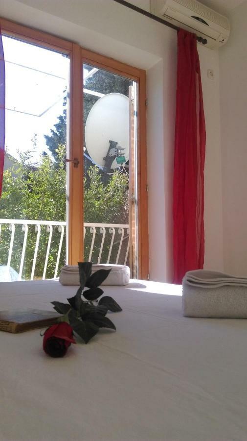 Apartman Restovic Bol Exteriér fotografie