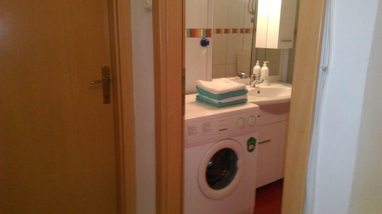 Apartman Restovic Bol Exteriér fotografie