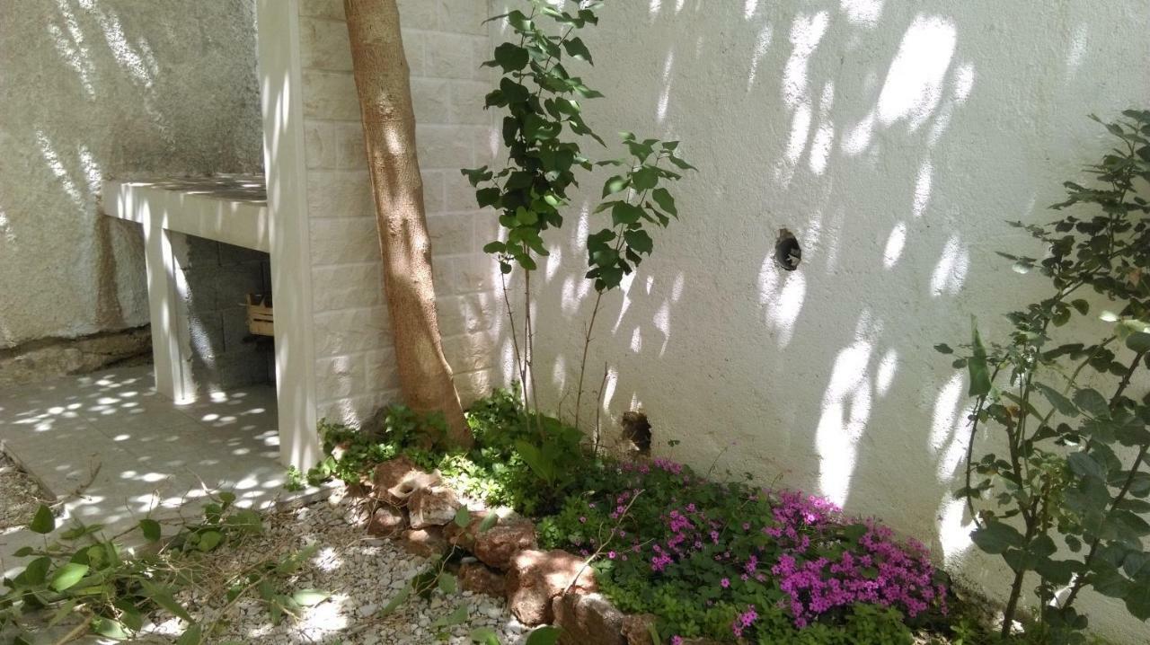 Apartman Restovic Bol Exteriér fotografie