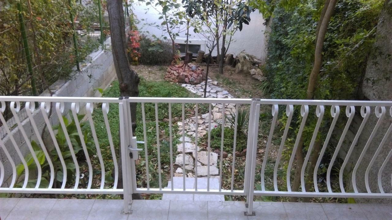 Apartman Restovic Bol Exteriér fotografie