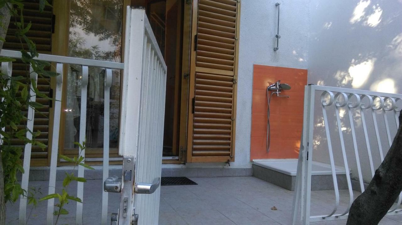 Apartman Restovic Bol Exteriér fotografie