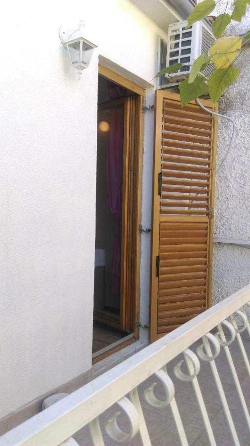 Apartman Restovic Bol Exteriér fotografie