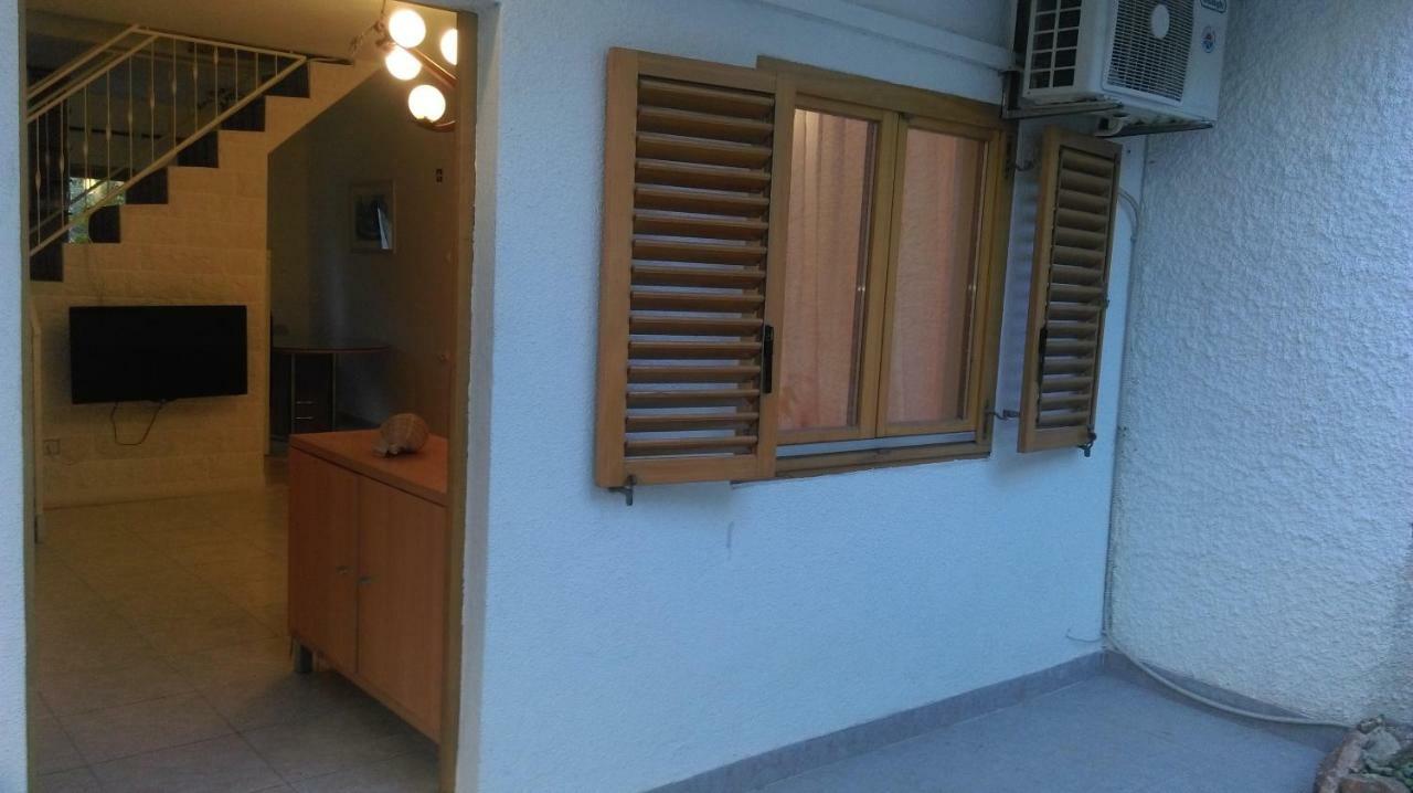 Apartman Restovic Bol Exteriér fotografie