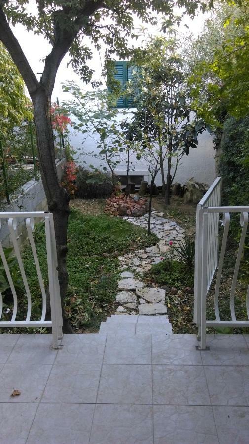 Apartman Restovic Bol Exteriér fotografie